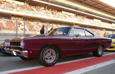 1968 Plymouth Road Runner Old-School Street Machine Style