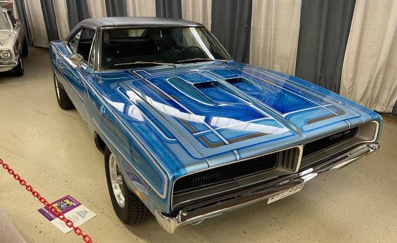 0 custom paint.jpg