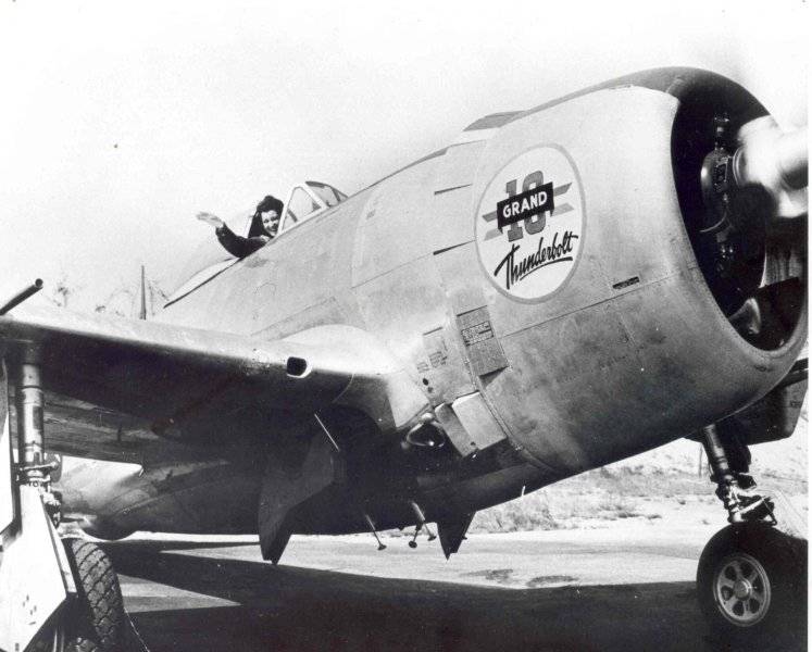 00 On September 20, 1944, the 10,000th P-47 Thunderbolt rolled off the Republic production lin...jpg