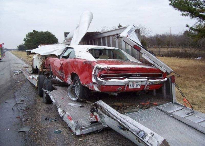 0000 Trailer Fail.jpg