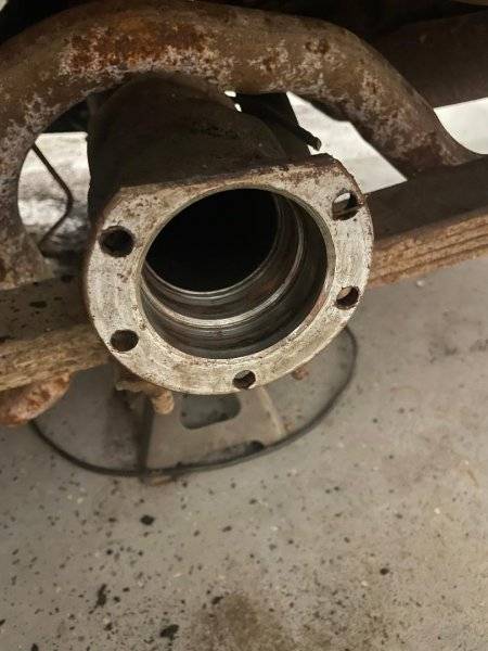 008 Driver Side Axle Flange.jpg