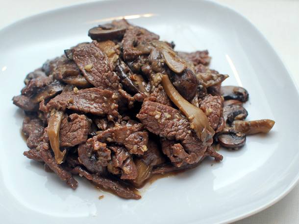 04022014-stirfry-beef-with-mixed-mushroom-and-butter-15.jpg