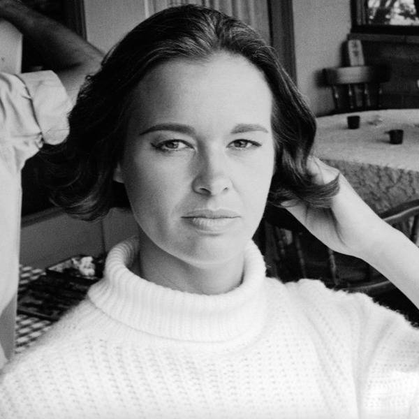 05-gloria-vanderbilt.w700.h700.jpg