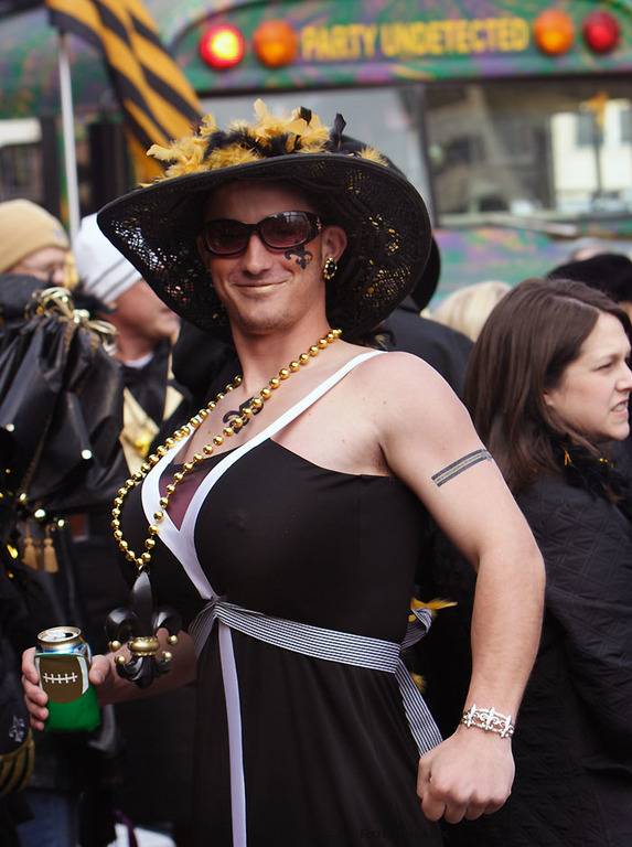 057468-RGB-w-%C2%A9-man-in-drag-Buddy-and-Bobby-Brawds-parade-New-Orleans-31-01-2010.jpg