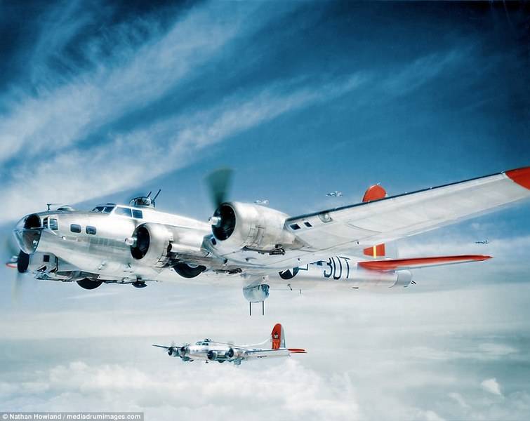 0578-6168489-A_group_of_redirected_398th_BG_s_on_a_mission_over_Munich_in_Apr-a-10_1536942701625.jpg