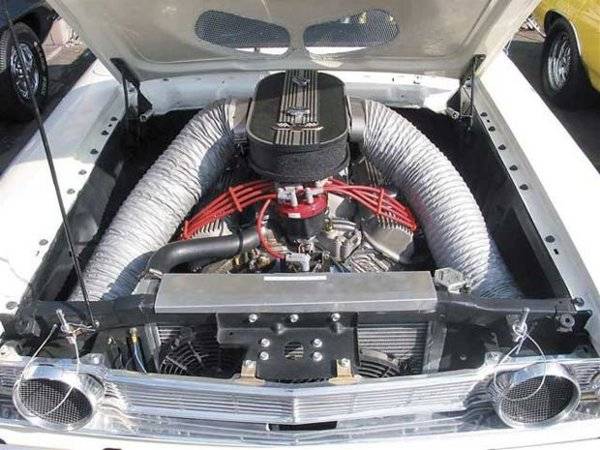 0605_14z+1964_ford_fairlane+thunderbolt_intake_view.jpg