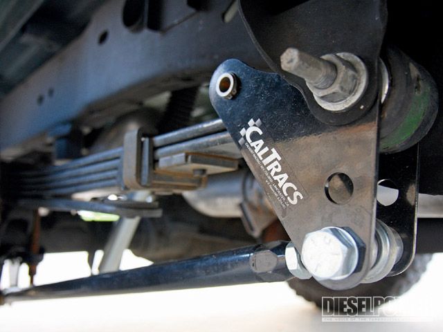 0908dp_10_z+2006_chevy_silverado_3500_hd+caltracs_traction_bars.jpg