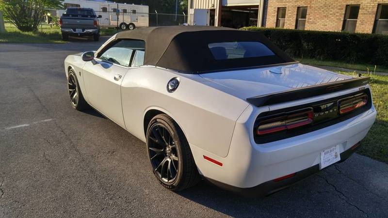 0b619011-iverson-dodge-challenger-hellcat-cabrio-2.jpg