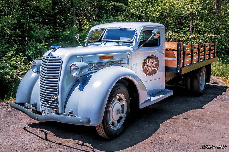 1-1938-diamond-t-stakebed-truck-ken-morris.jpg