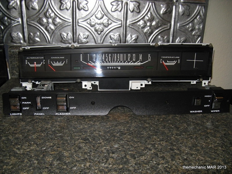 1-gauge cluster restored-001.JPG