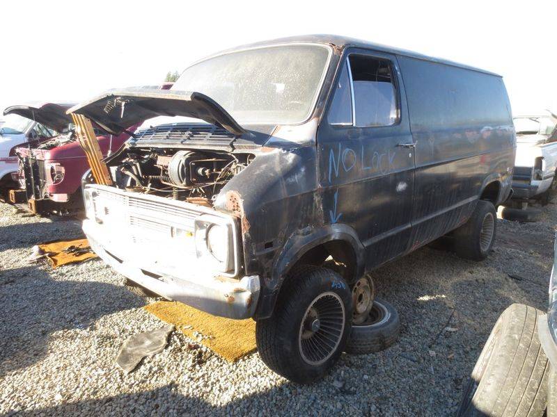 10-1976-Dodge-Tradesman-Van-Down-On-The-Junkyard-Picture-Courtesy-of-Murilee-Martin.jpg