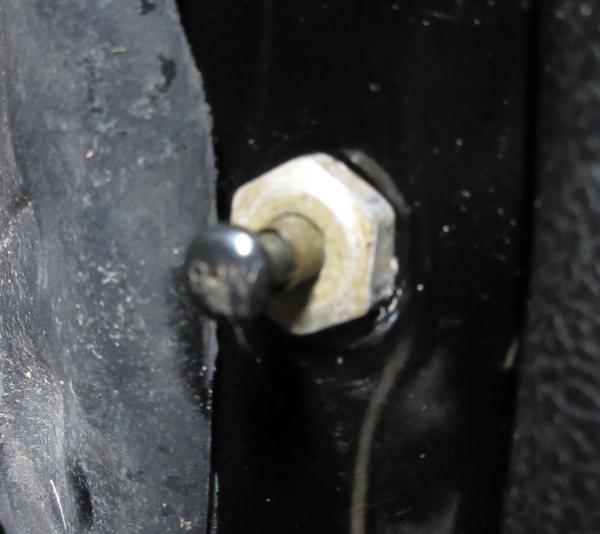 101_door_switch_b.JPG