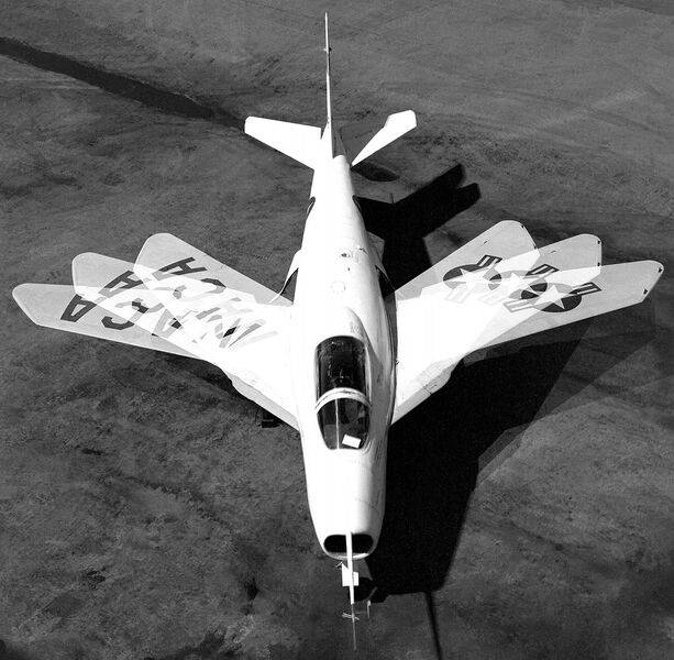1024px-Bell-X5-Multiple.jpg