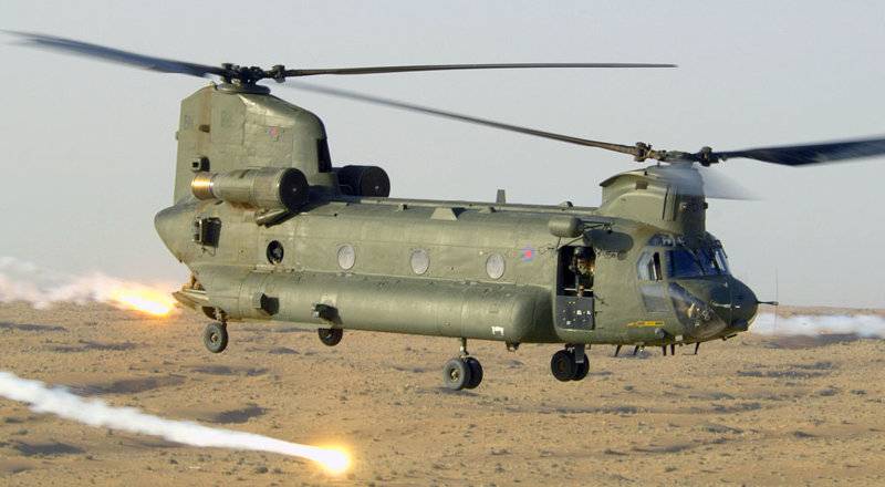 1024px-Chinook_Releases_Flares_over_Afghanistan_MOD_45149667.jpg