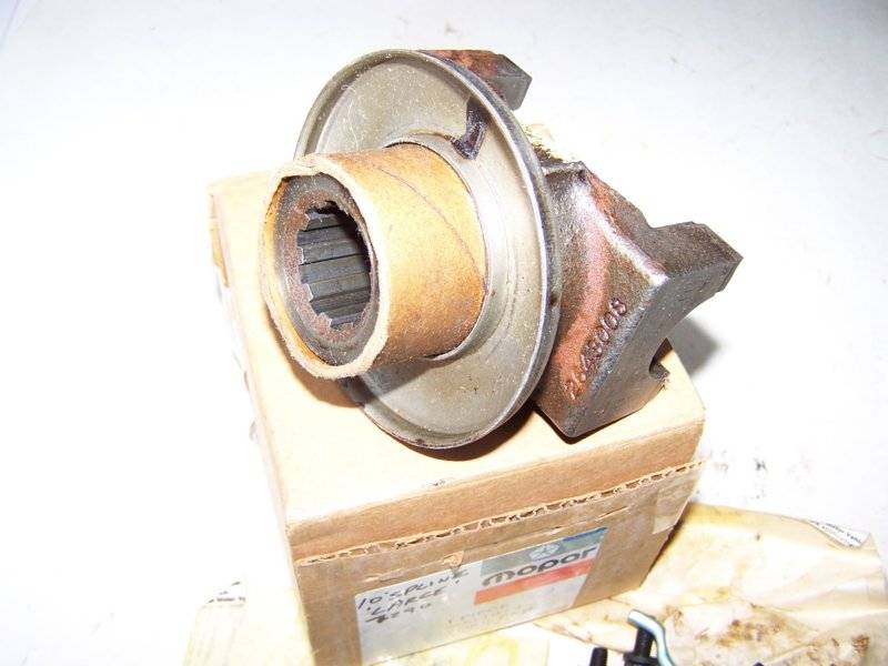 SOLD NOS 7290 10 Spline Yoke For B Bodies Only Classic Mopar Forum