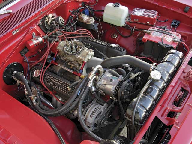 116_0507_05z+1968_Plymouth_Barracuda_Formula_S_340+engine_bay_view.jpg
