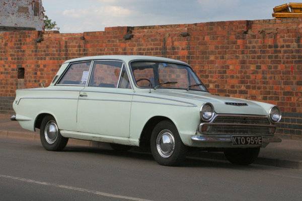 1200px-Ford_Cortina_KTO959E.jpg 1964 Mark 1.jpg