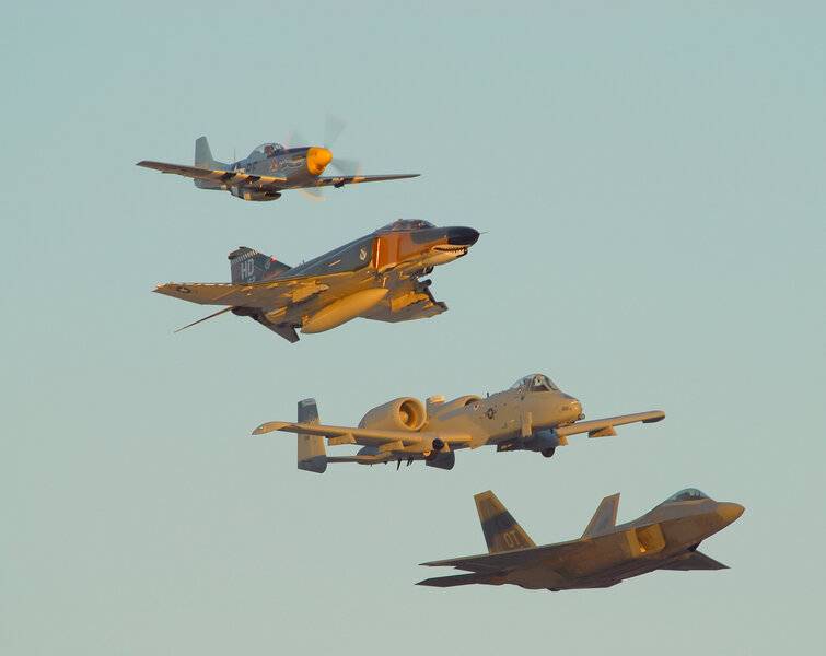 13-NELLIS 07  heritage flight27.jpg