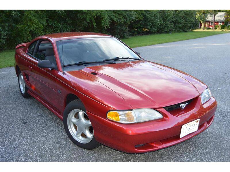 13934076-1995-ford-mustang-gt-std.jpg