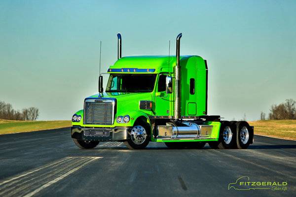 1406731828-green-freightliner2-web.jpg