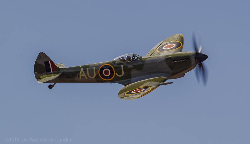 1699032.jpg