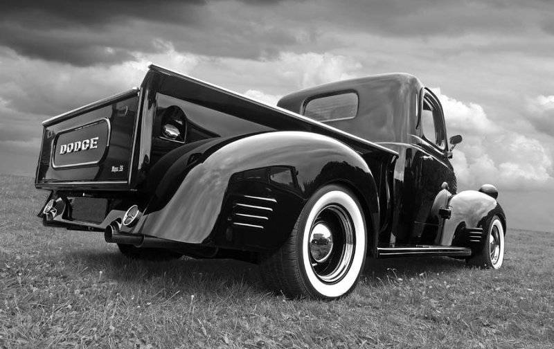 1947 Dodge Pickup Truck (3).jpg