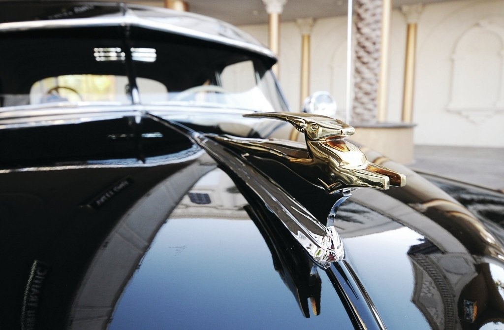 1952-chevrolet-deluxe-hood-ornament-03.jpg
