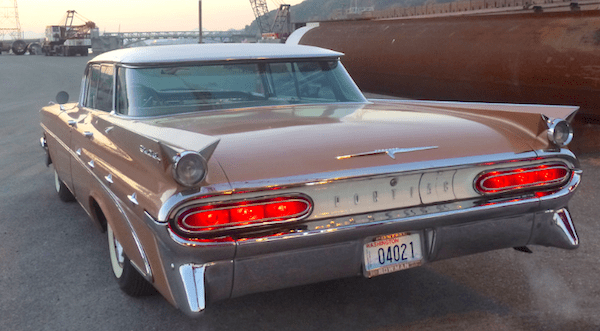 1959 Pontiac Star Chief Vista Sedan - for sale - left rear 89.png