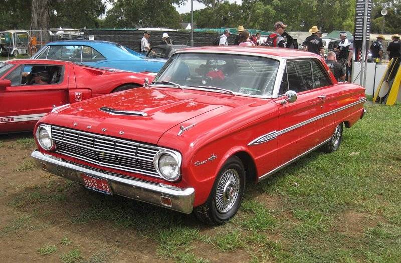 1963_Ford_Falcon_Sprint_Hardtop.JPG