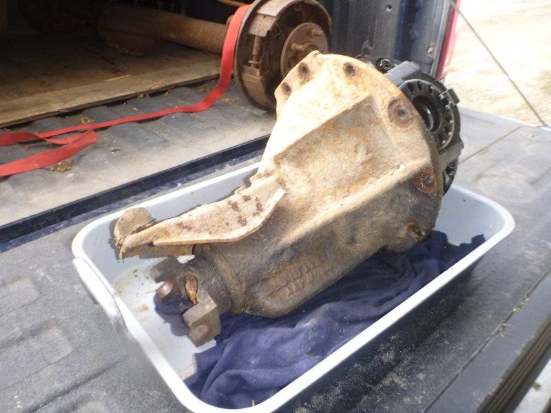 1964dodge440rearaxleandjackparts 005.JPG