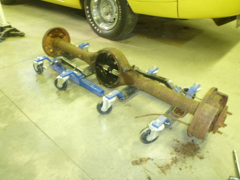 1964dodge440rearaxleandjackparts 023.JPG