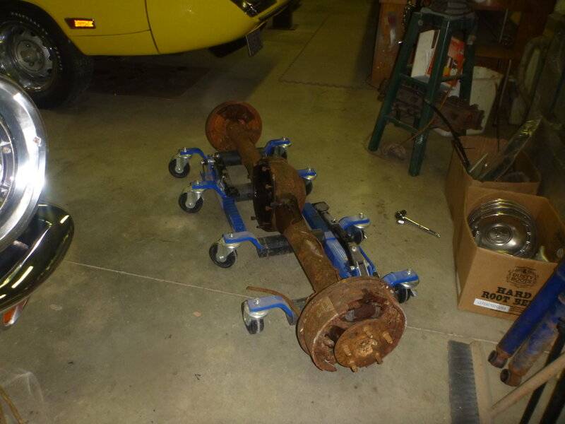 1964dodge440rearaxleandjackparts 027.JPG