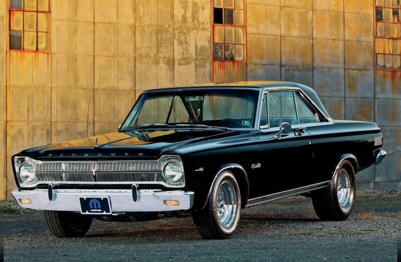 1965-plymouth-satellite-front-driver-side.jpg