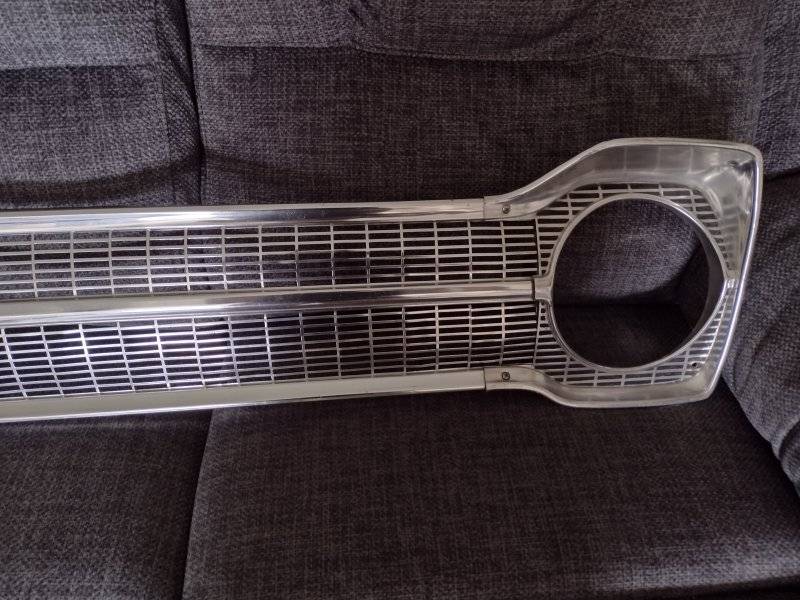 1965 Sat Grill & headlight bezels (4).jpg