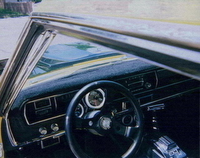 1966 Coronet 500 dash, gauges, shifter and steering wheel.jpg