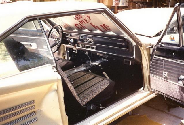 1966 Coronet 500 - interior  1990.jpg