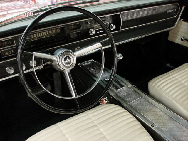 1966 Coronet 500 - white interior #2.jpg