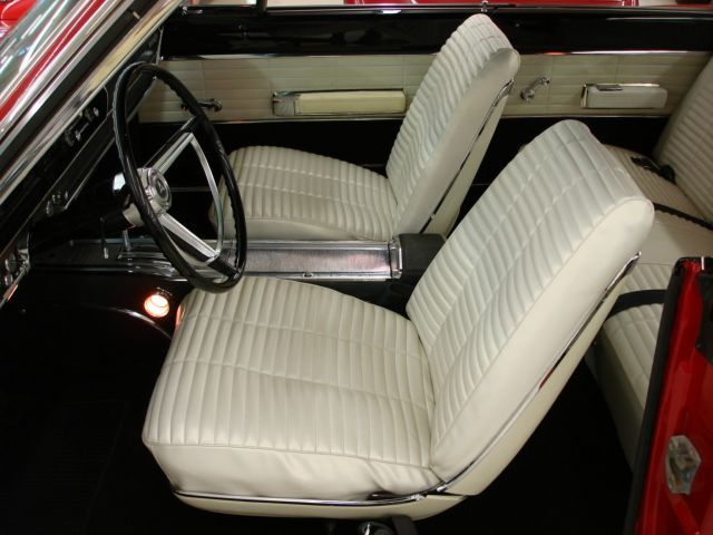 1966 Coronet 500 - white interior #4.jpg