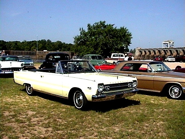 1966 Satellite convertible.jpg