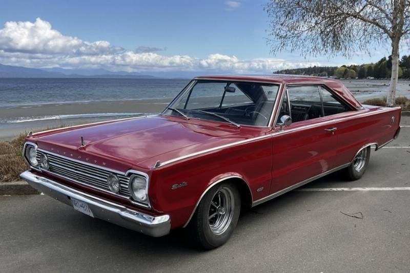 1966 Plymouth Satellite Hardtop 426 Hemi 4-Speed
