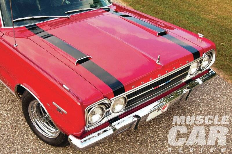 1967-plymouth-belvedere-gtx-hood.jpg