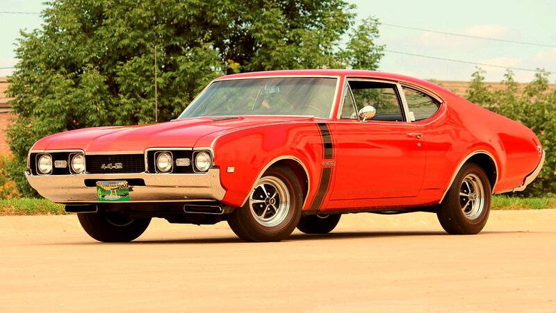 1968%2BOldsmobile%2BCutlass%2B442%2BW-30%2BFront%2BLeft.jpg