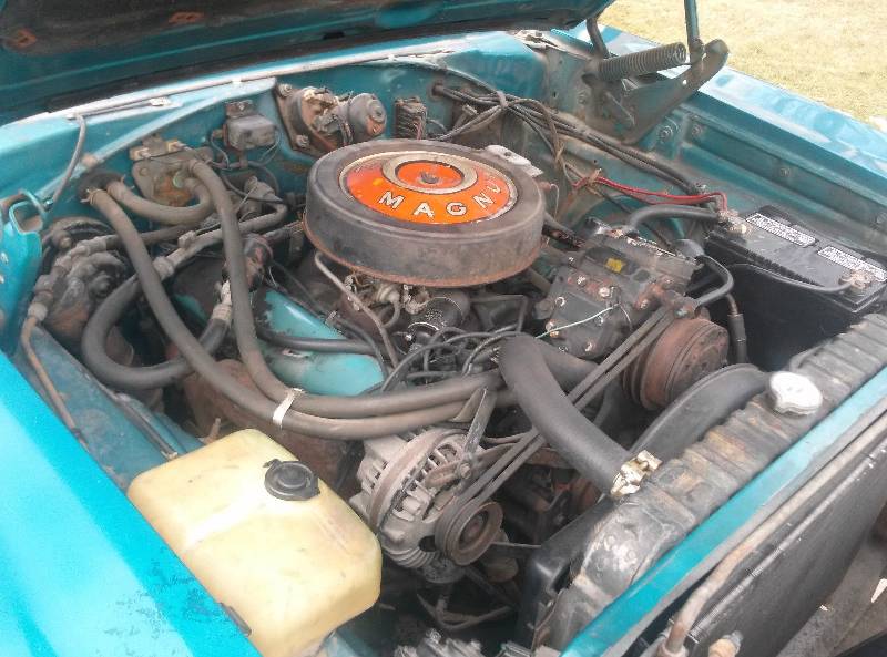 1968-Dodge-Charger-engine.jpg