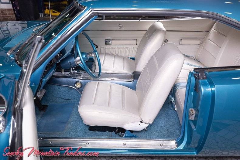 1968-dodge-charger-r-t (8).jpg
