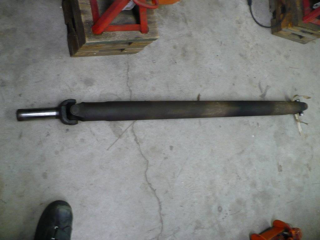 1968 hemi driveshaft 007.JPG