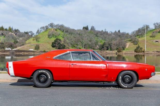 1968_dodge_charger_1968_dodge_charger_30704185-22d0-4acc-84ac-e350b782e712-jemjgd-02576-25731.jpg
