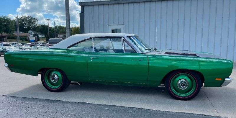 1969 Plymouth Roadrunner Series 658_1022_med.jpg