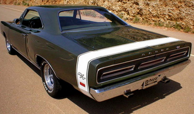1969 Super Bee dark green white tail stripe #3.jpg