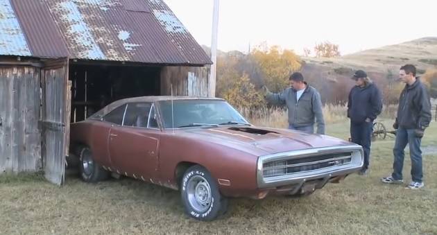 1970-Dodge-Charger-RT-Barn-Find.jpg