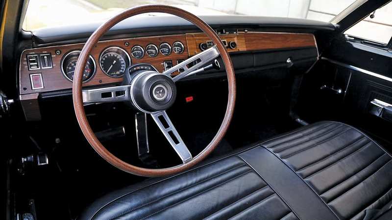1970-dodge-super-bee-interior.jpg